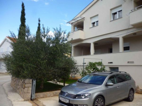 Apartments in Starigrad-Paklenica 33765